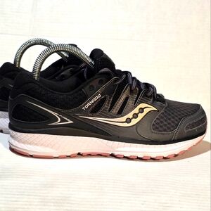Saucony Tornado Womans Sneakers Size 7